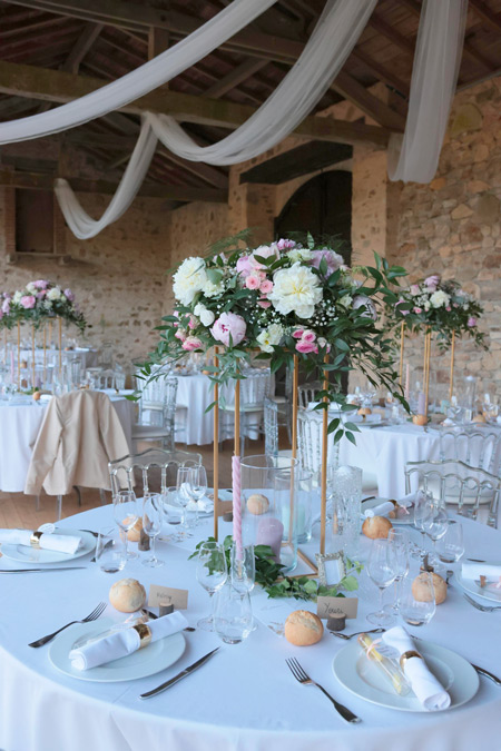 Tables dressées préau Vieillecour